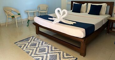 Aqua Wave by YogiTree Hotels