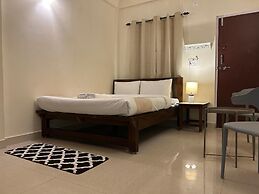 Aqua Wave by YogiTree Hotels