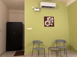 Aqua Wave by YogiTree Hotels