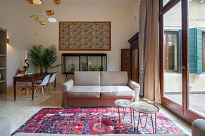 Ca' Longo Palace Apartments