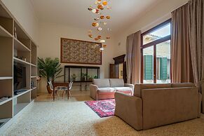 Ca' Longo Palace Apartments