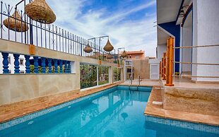 BLUE WAVE LODGE