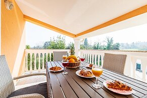 Apartments with Shared Pool Rocco 1
