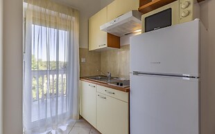 Apartments with Shared Pool Rocco 1