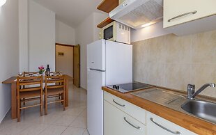 Apartments with Shared Pool Rocco 1