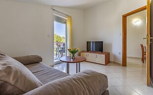 Apartments with Shared Pool Rocco 1