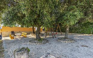 Apartments with Shared Pool Rocco 1