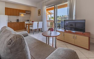 Apartments with Shared Pool Rocco 1
