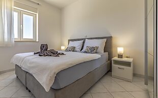 Apartments with Shared Pool Rocco 1