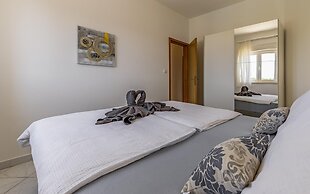Apartments with Shared Pool Rocco 1