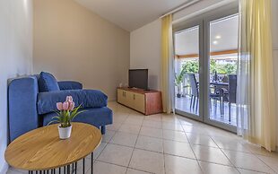 Apartments with Shared Pool Rocco 1