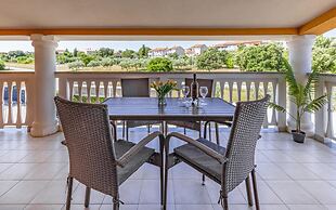 Apartments with Shared Pool Rocco 1