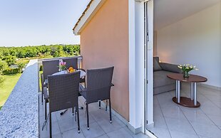 Apartments with Shared Pool Rocco 1