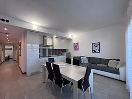 Smeralda Flats