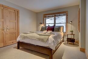Chalet Refuge 114 in Lac-sup Rieur
