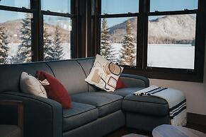 Lake Resort Suite Views Amenities