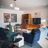Lakeview Mid Century Luxury Cottage Citq 311414