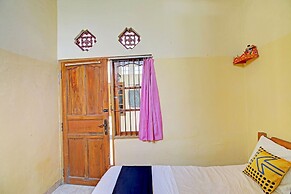 OYO Life 92954 Shanti Kost