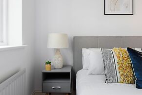 Comfortable 2 Bed Apartment by Tower Bridge