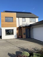 Impeccable 3-bed House - Topsham, Exeter