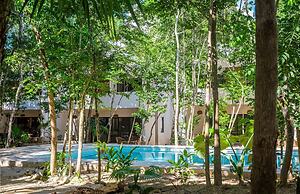 Villa Calakmul Resort Pool AC Fast Internet