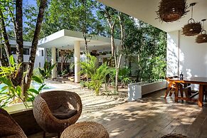 Villa Chicana Resort Pool AC Fast Internet