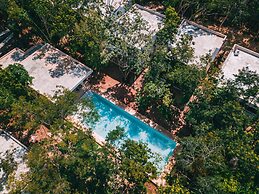 Villa Ek Balam Resort Pool AC Fast Internet