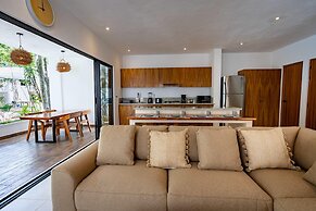 Villa Ek Balam Resort Pool AC Fast Internet