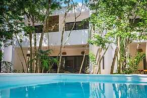 Villa Mayapan Resort Pool AC Fast Internet