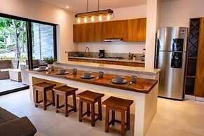 Villa Mayapan Resort Pool AC Fast Internet