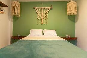 Waikiki Beach Hostel