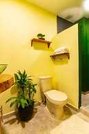 Waikiki Beach Hostel
