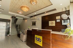 Fabhotel Signature Inn