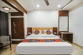 Fabhotel Apple Tree