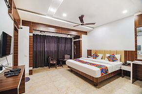 Fabhotel Apple Tree