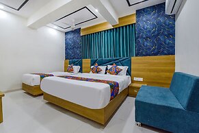 Fabhotel Green Tree