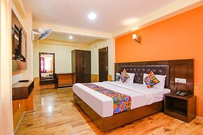 Fabhotel Green View