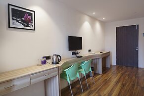Fabhotel Dreams Inn