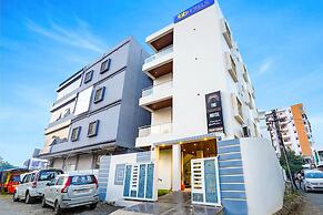 Fabhotel Paramount