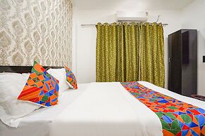 Fabhotel Paramount