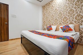 Fabhotel Paramount