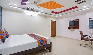 Fabhotel Sri Karthikeya Grand