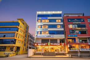 Fabhotel Sri Karthikeya Grand