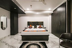 FabHotel Sky Suites Karkardooma