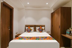 Fabhotel La Serene Bnb