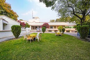 Fabhotel Girija