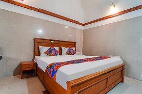 Fabhotel Skyry I