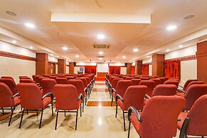 Fabhotel Skyry I