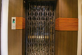 Fabhotel Royal Palace Ii