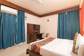 Fabhotel The Lavish Villa